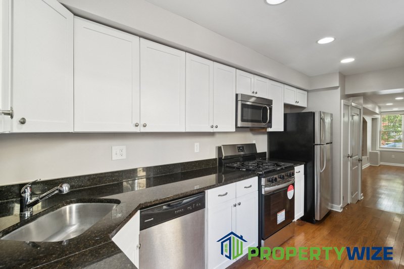 Modern 3BR Townhome with Open Floor Plan & Stylish Kitchen property image