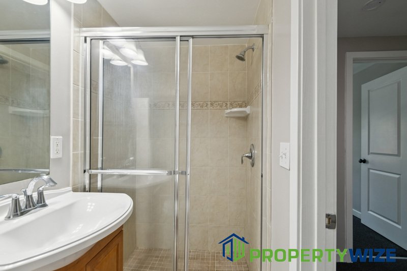 Modern 3BR Townhome with Open Floor Plan & Stylish Kitchen property image