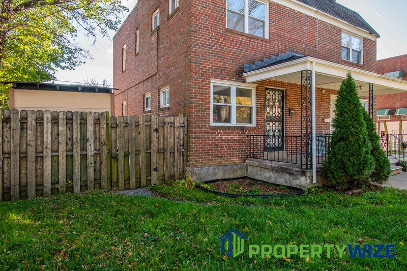 Lovely 3 BR Home in Great Neighborhood! property image