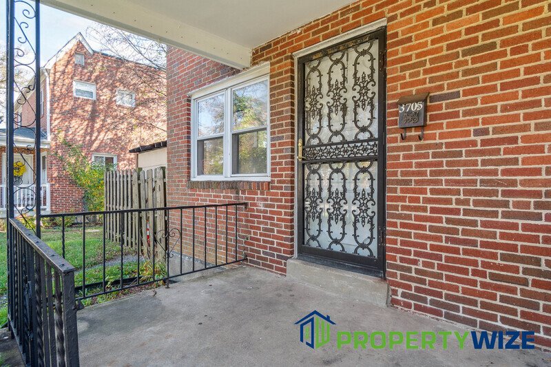 Lovely 3 BR Home in Great Neighborhood! property image