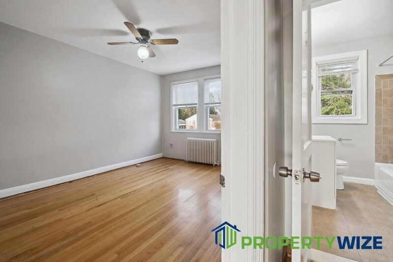 Charming 2-bedroom, 1-bath unit located in the desirable Benton Heights area. property image