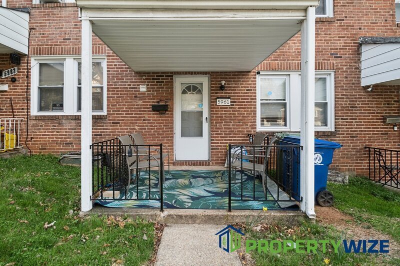 Charming 2-bedroom, 1-bath unit located in the desirable Benton Heights area. property image