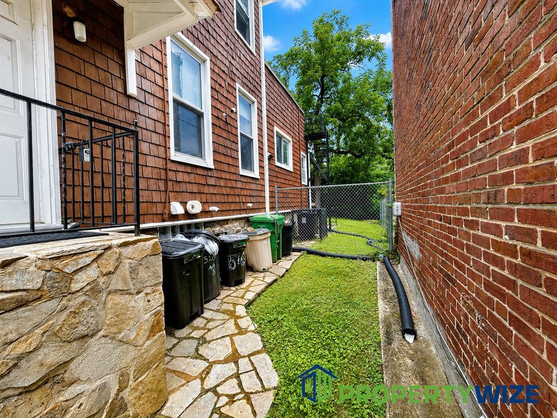 A peaceful tranquil space all for yourself! This well maintained 3rd floor 1-Bedroom, 1-Bath Apartment have all your wish list property image