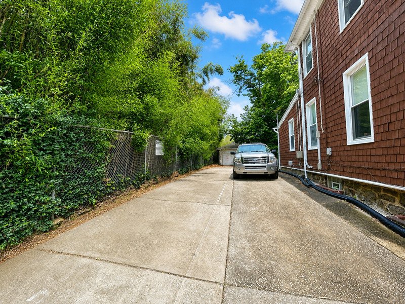 A peaceful tranquil space all for yourself! This well maintained 3rd floor 1-Bedroom, 1-Bath Apartment have all your wish list property image