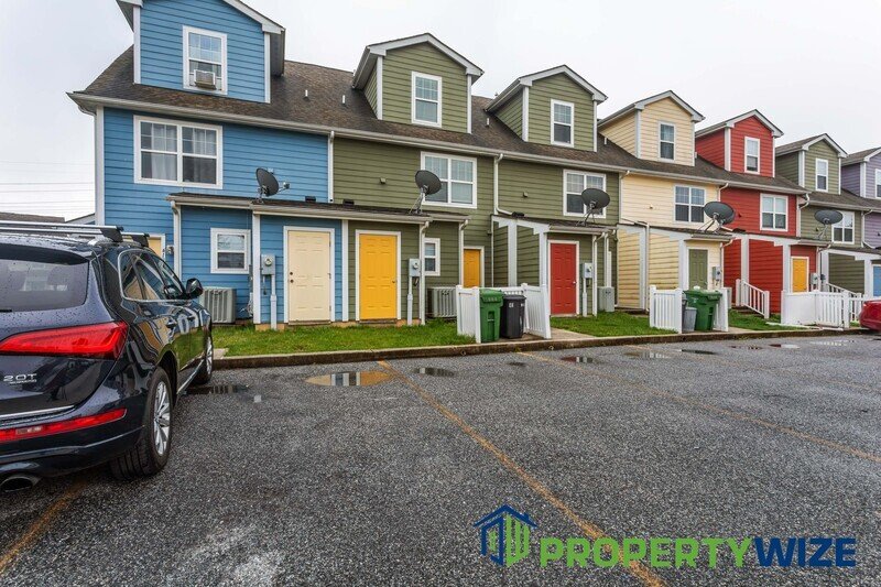 This renovated 3-bedroom, 2-bathroom townhome has all the bells and whistles. property image