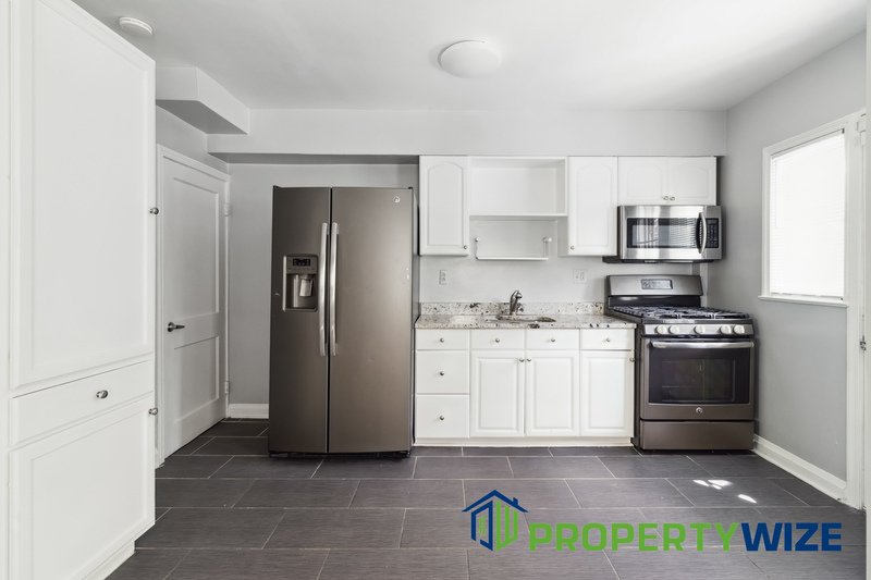 Lovely 3 BR Home in  Great Neighborhood property image