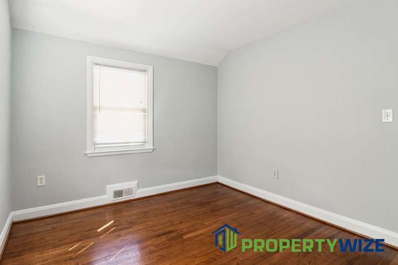Lovely 3 BR Home in  Great Neighborhood property image