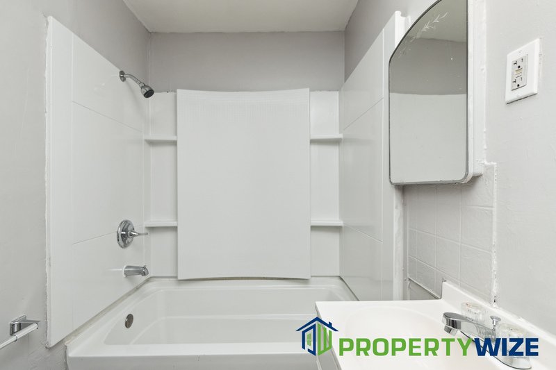 Charming 1BR Apt in Great Neighbourhood! property image